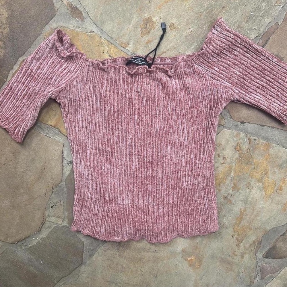 Off the shoulder Bershka new pink crop top XS